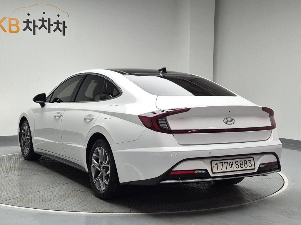 2021 HYUNDAI SONATA (DN8) 