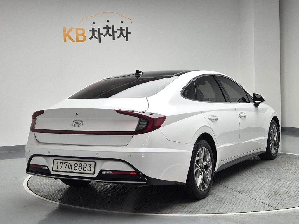 2021 HYUNDAI SONATA (DN8) 