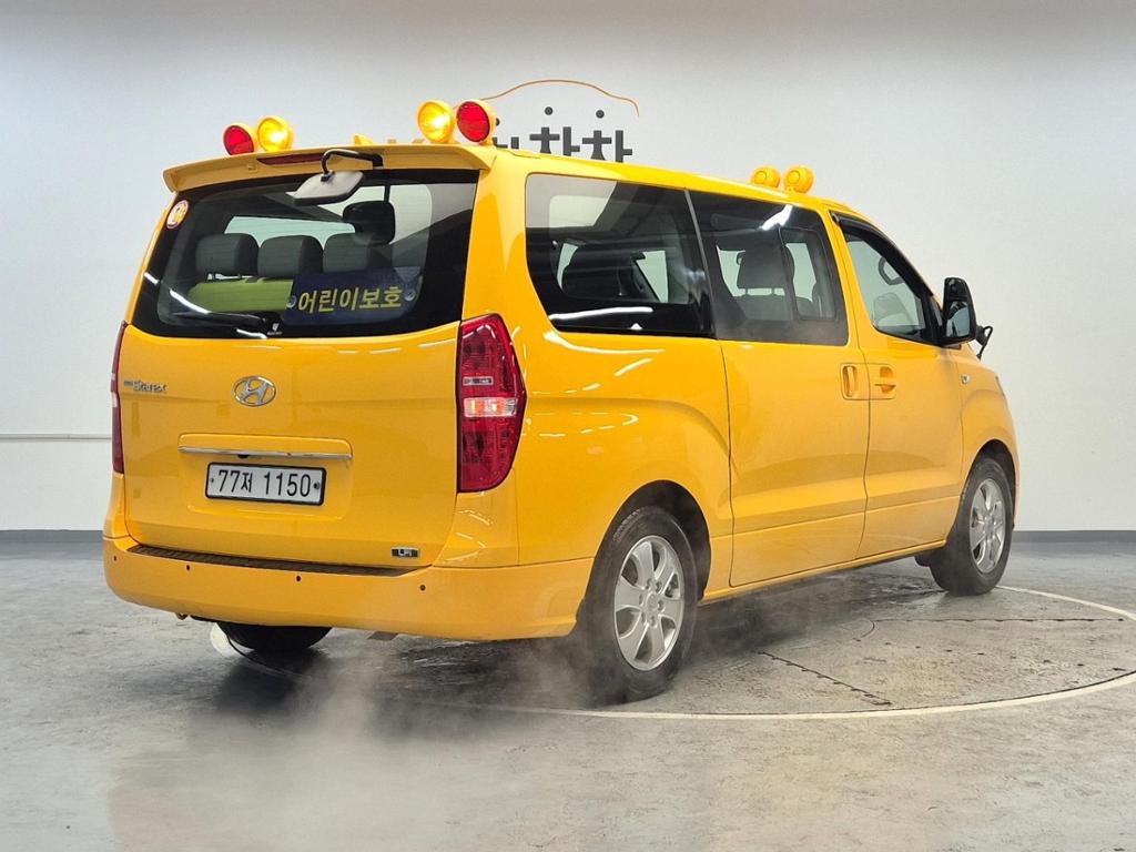 2020 HYUNDAI THE NEW GRAND STAREX 