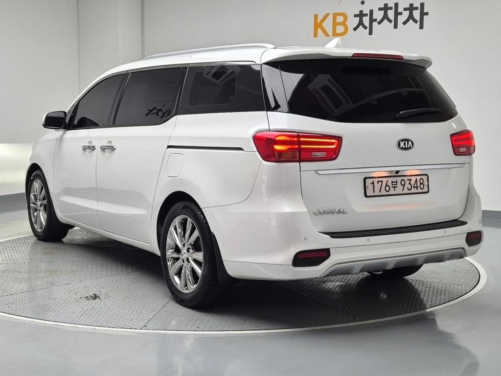 2019 KIA THE NEW CARNIVAL 