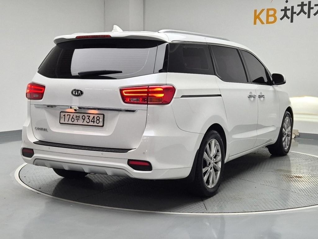 2019 KIA THE NEW CARNIVAL 
