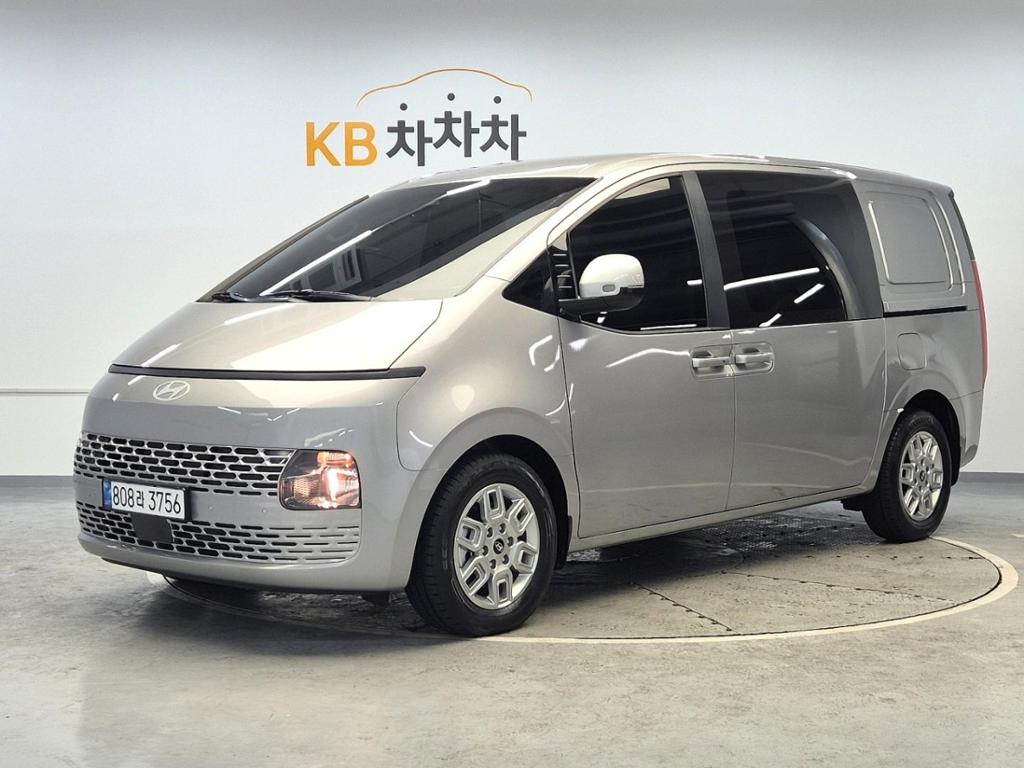 2025 HYUNDAI STARIA 