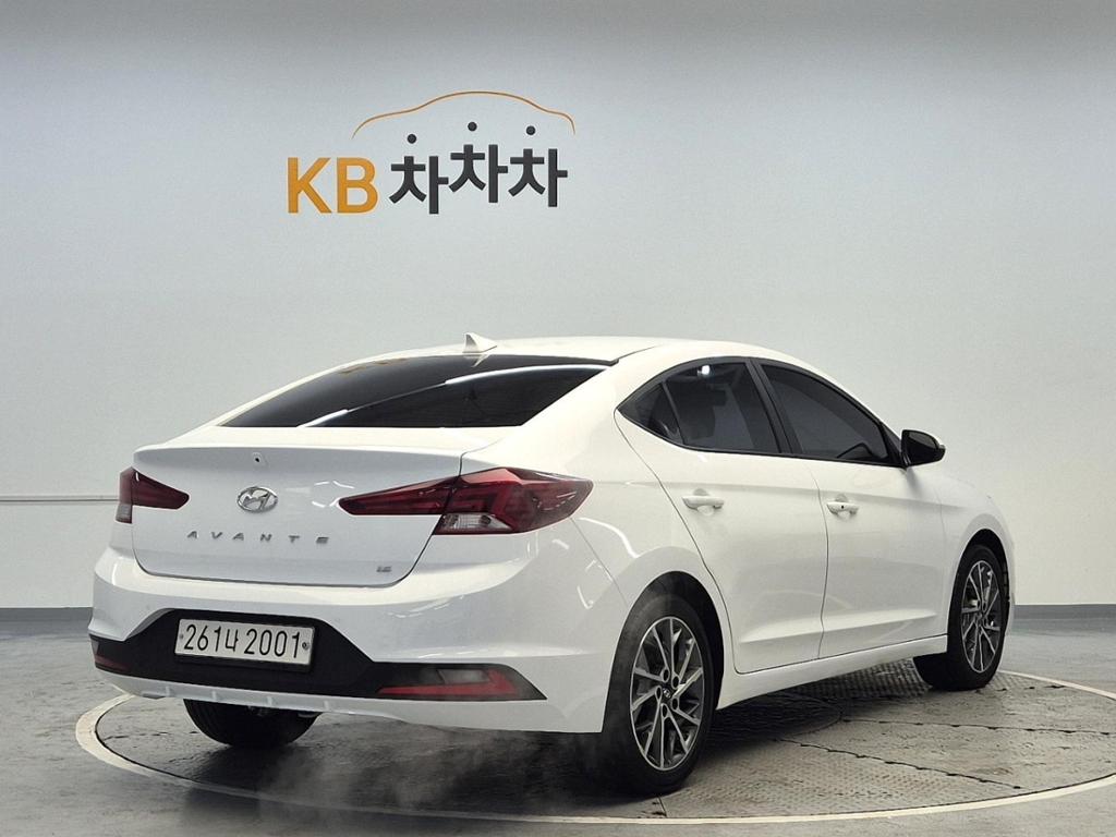 2019 HYUNDAI THE NEW AVANTE AD 