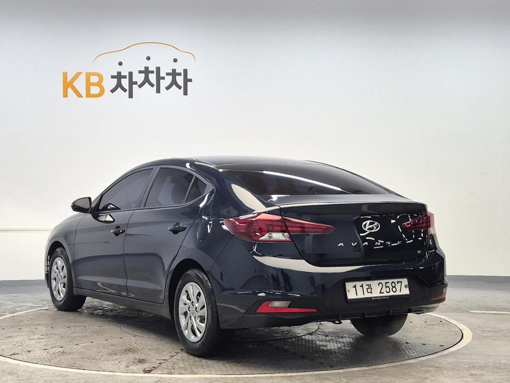 2019 HYUNDAI THE NEW AVANTE AD 