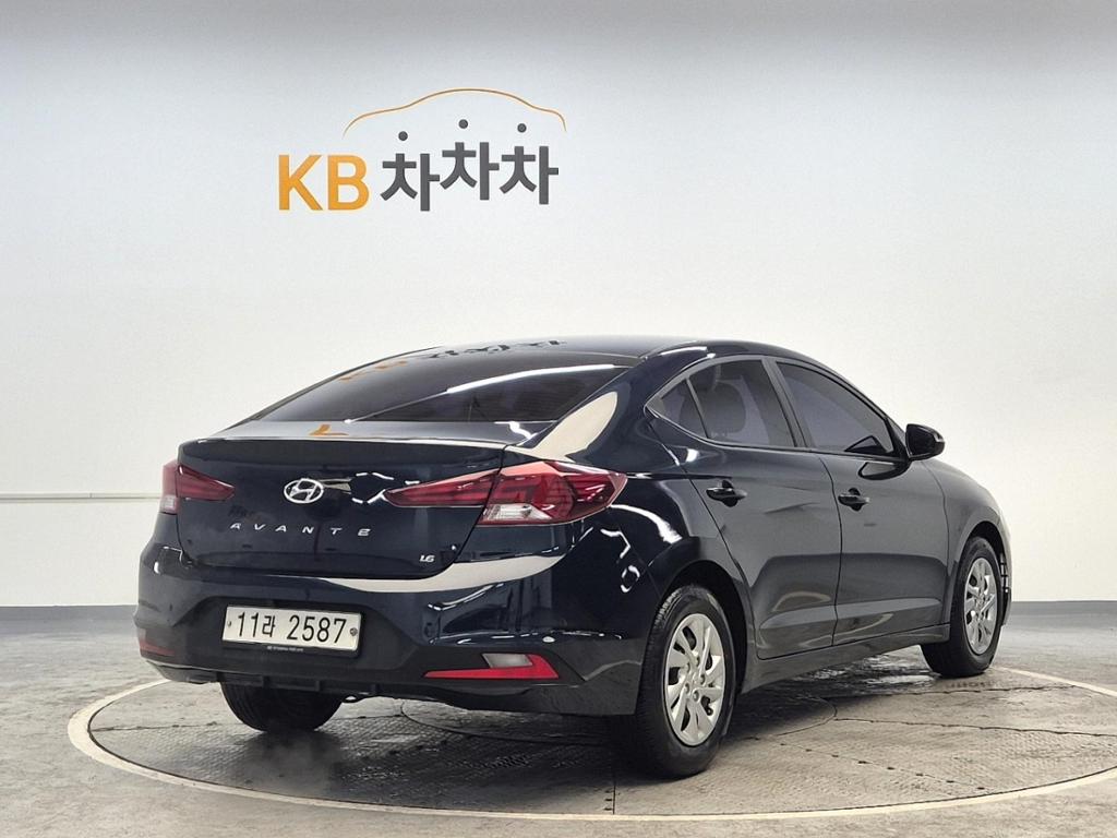 2019 HYUNDAI THE NEW AVANTE AD 
