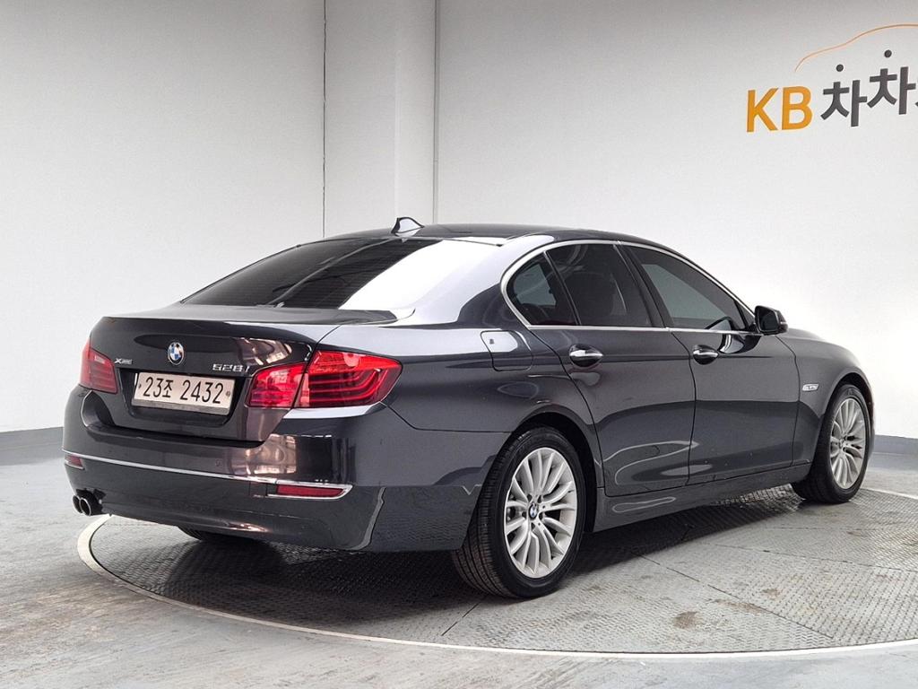 2014 BMW 5 SERIES (6Gen) 