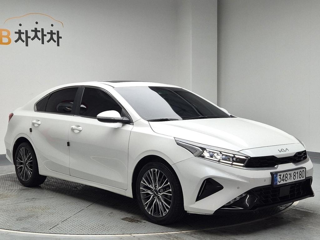 2022 KIA THE NEW K3 