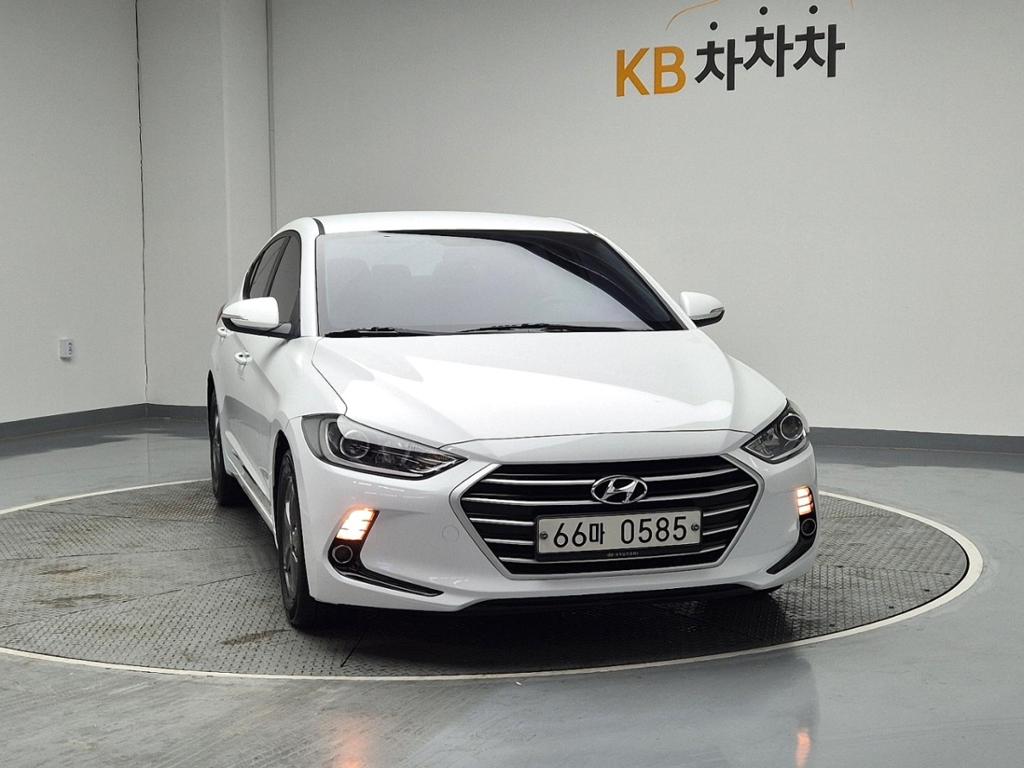 2016 HYUNDAI AVANTE AD 