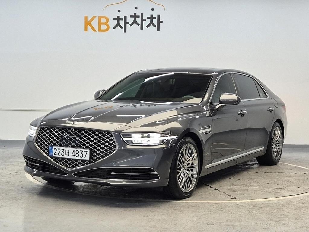 2021 GENESIS G90 