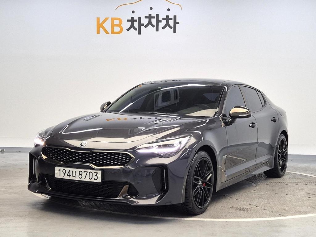 2018 KIA STINGER 