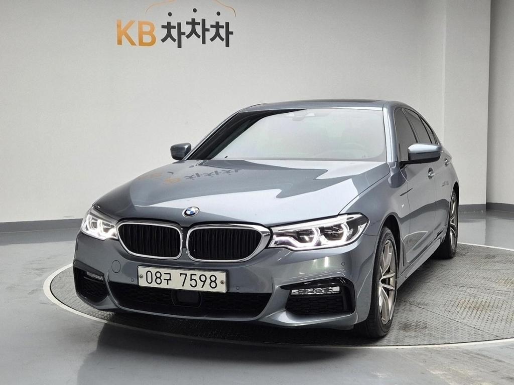 2017 BMW 5 SERIES (7Gen) 