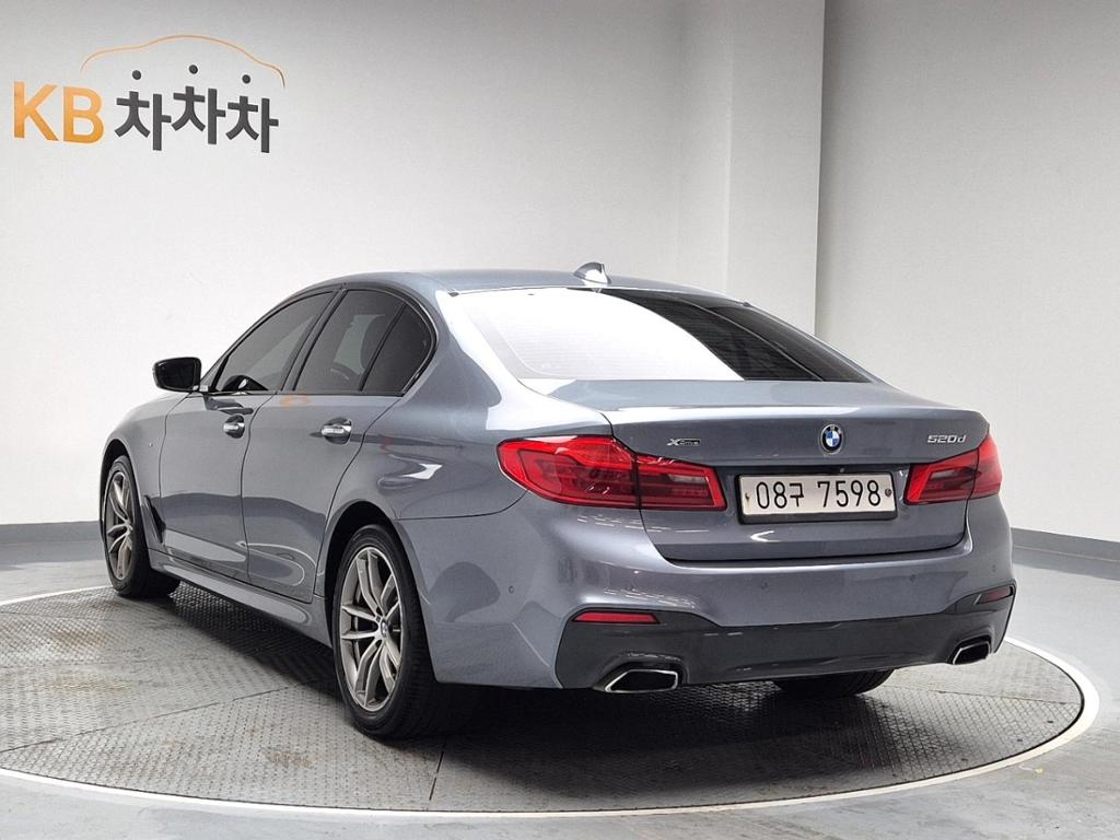 2017 BMW 5 SERIES (7Gen) 