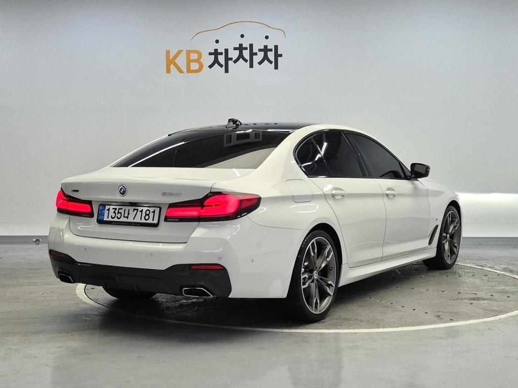 2023 BMW 5 SERIES (7Gen) 
