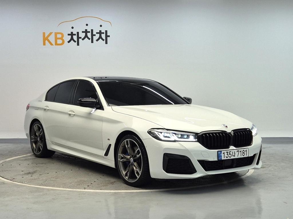 2023 BMW 5 SERIES (7Gen) 