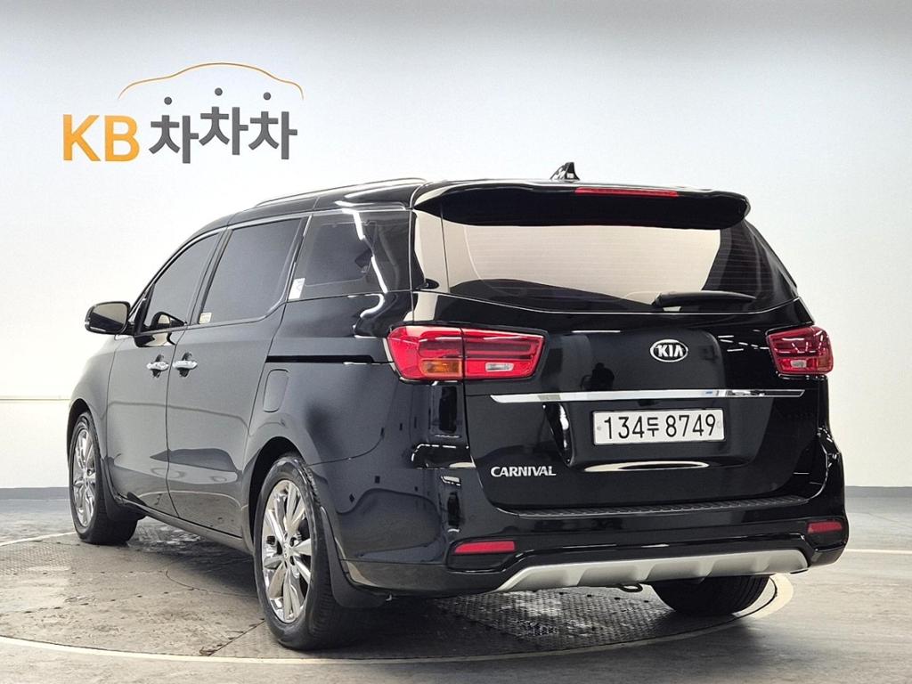 2019 KIA THE NEW CARNIVAL 