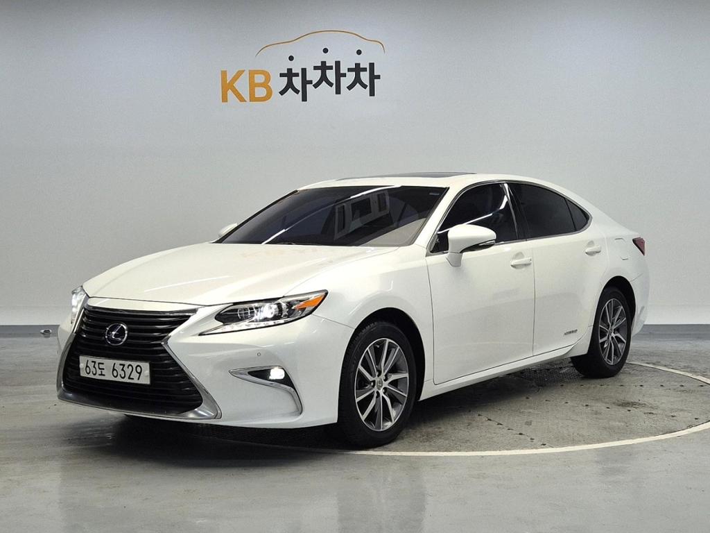 2018 LEXUS ES 
