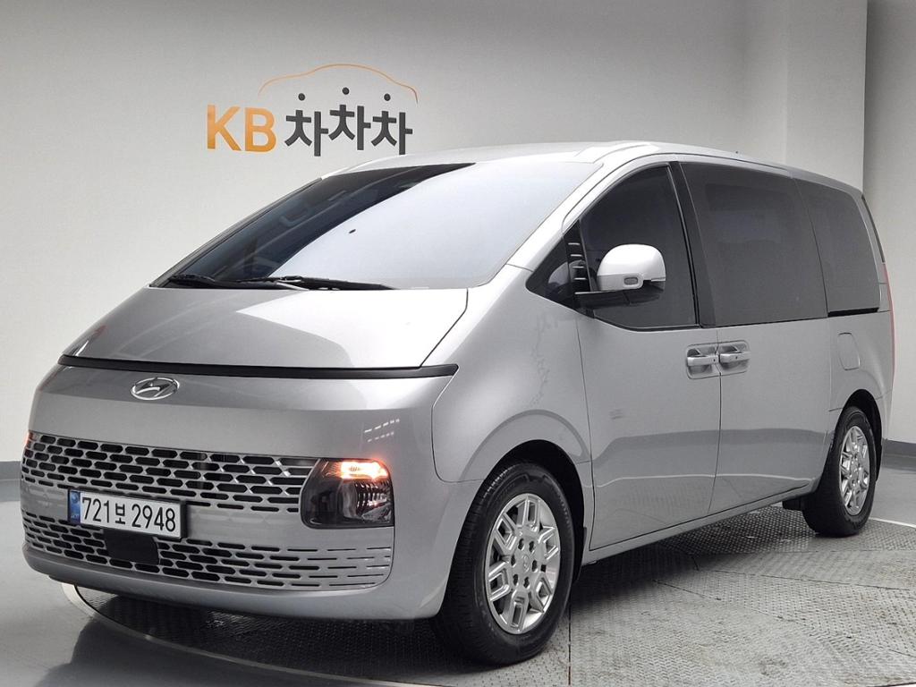 2023 HYUNDAI STARIA 
