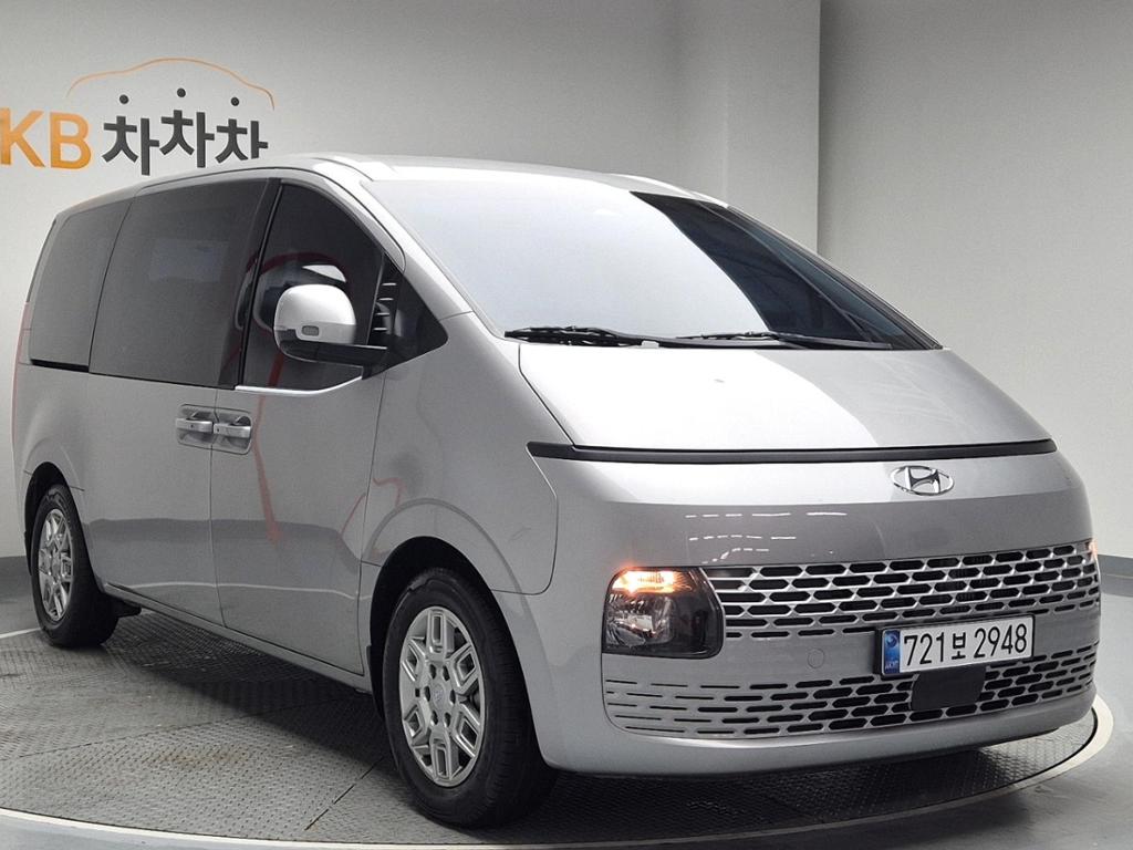 2023 HYUNDAI STARIA 