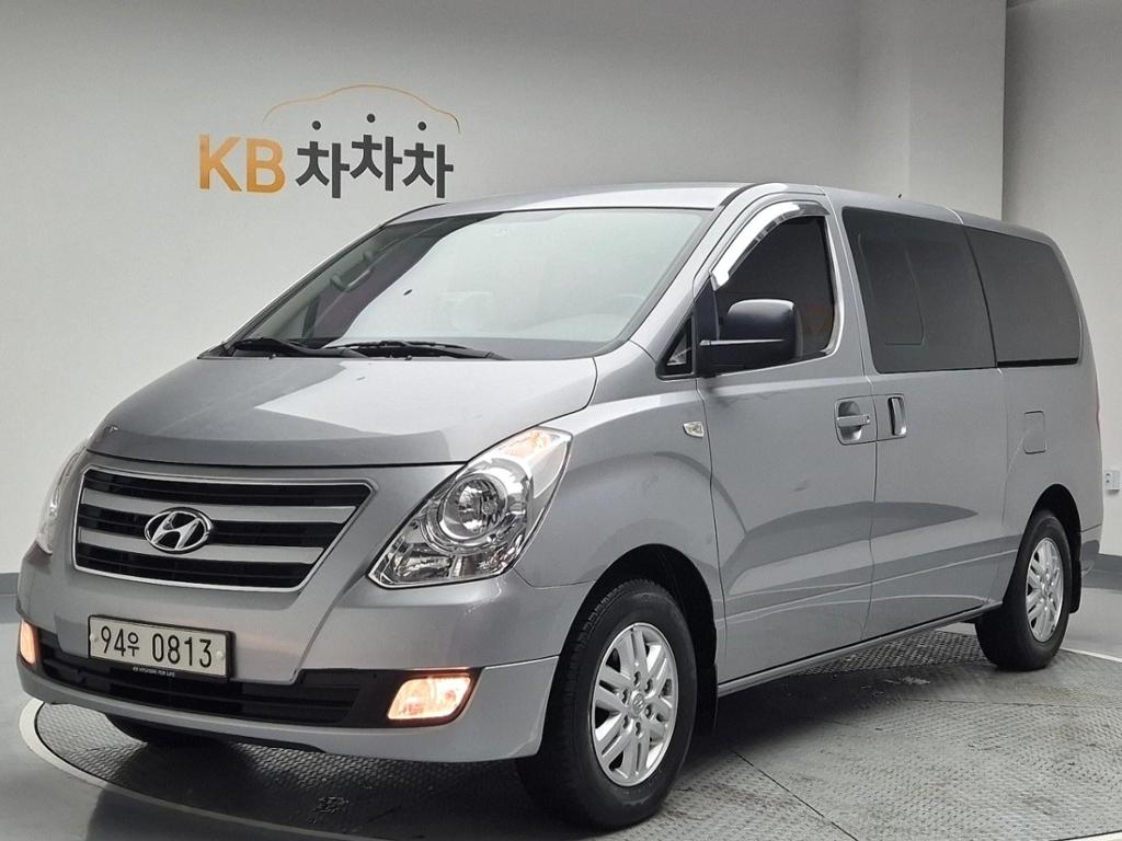 2018 HYUNDAI GRAND STAREX 