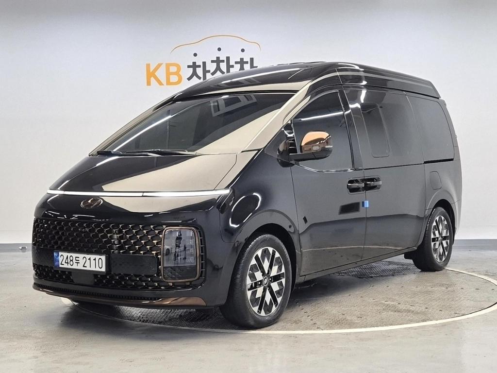 2022 HYUNDAI STARIA 