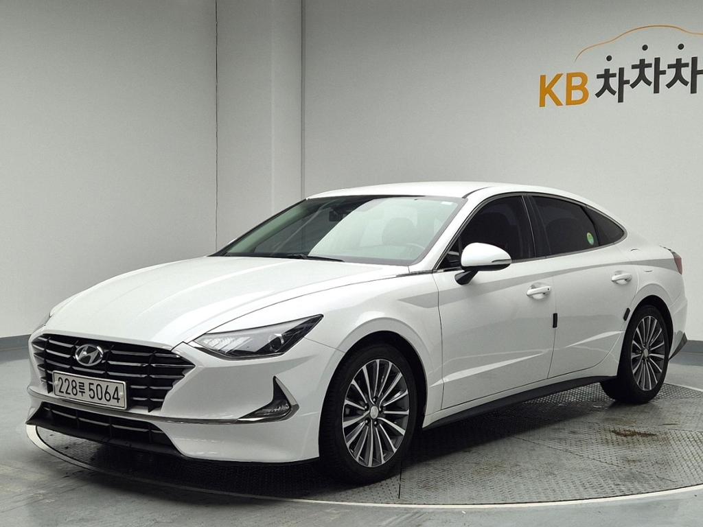 2020 HYUNDAI SONATA (DN8) 