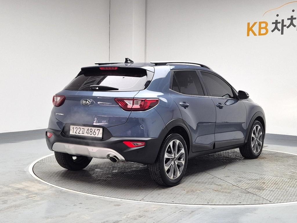 2019 KIA STONIC 