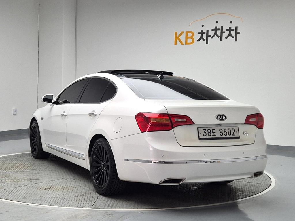 2011 KIA K7 