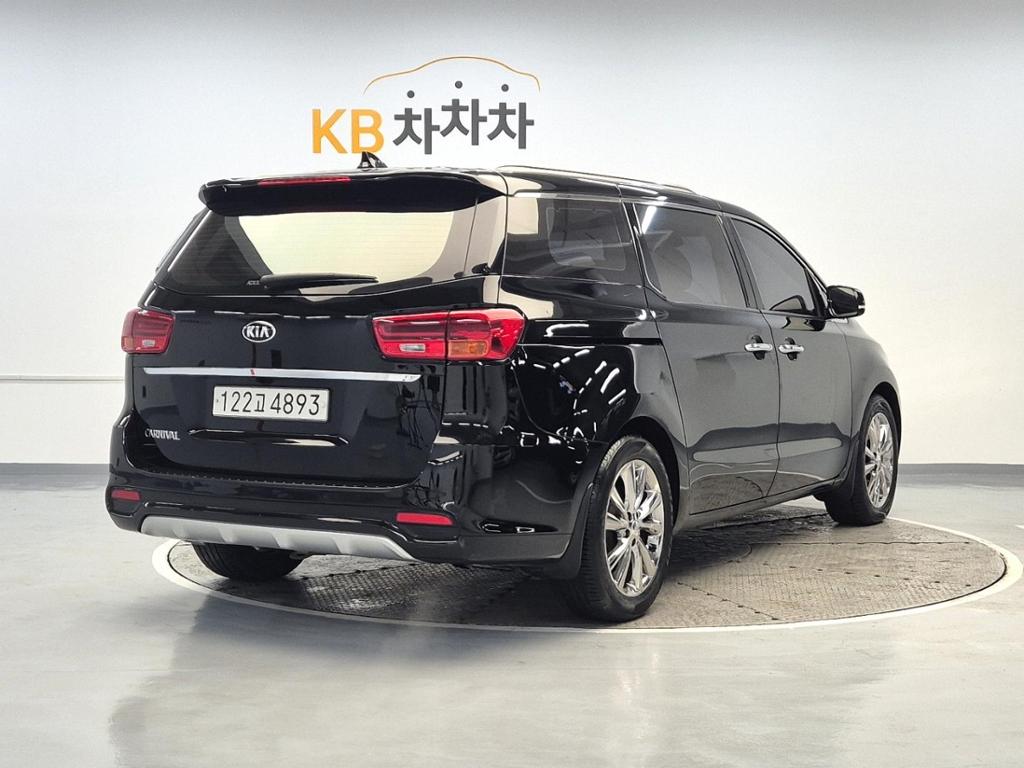2019 KIA THE NEW CARNIVAL 