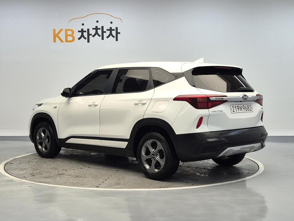 2022 KIA SELTOS 