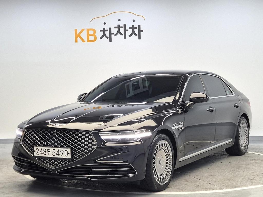 2021 GENESIS G90 