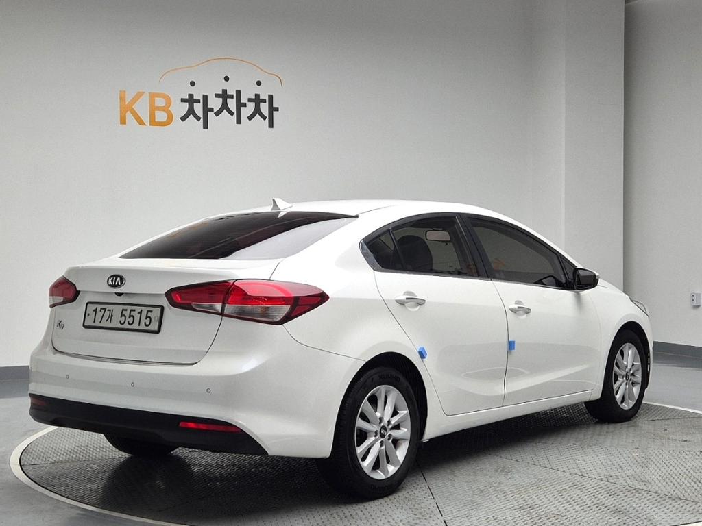 2017 KIA THE NEW K3 