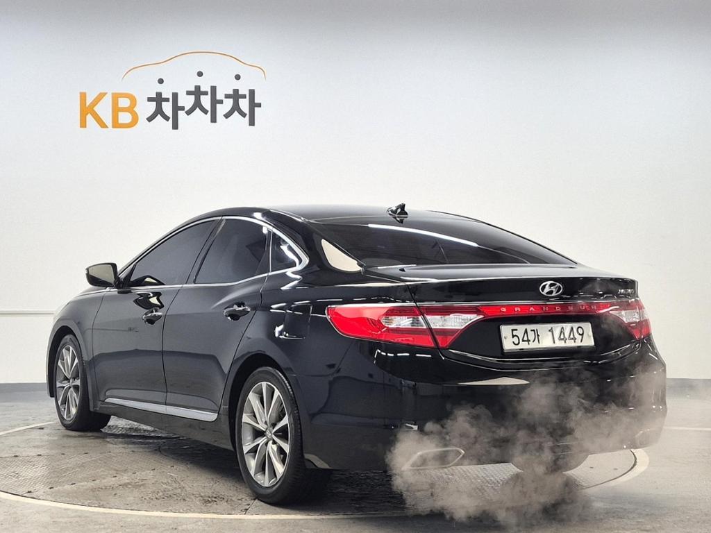 2016 HYUNDAI GRANDEUR HG 