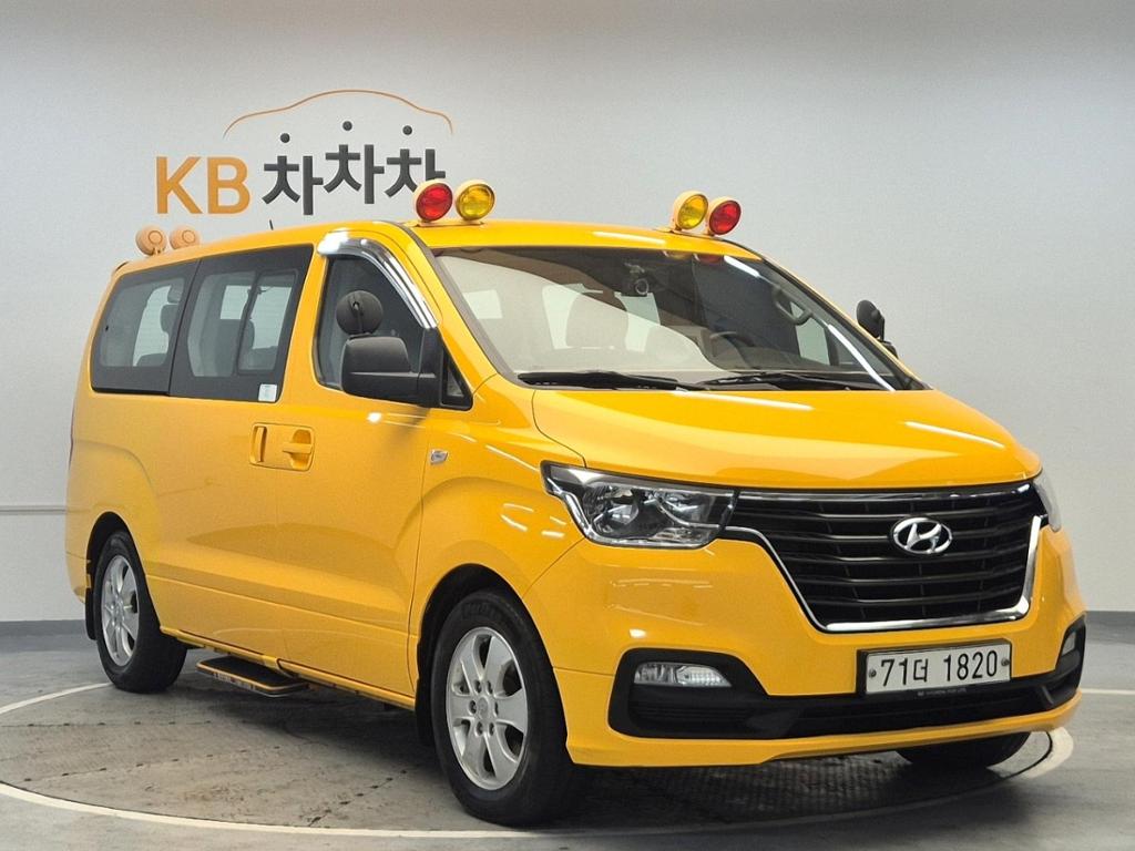 2019 HYUNDAI THE NEW GRAND STAREX 