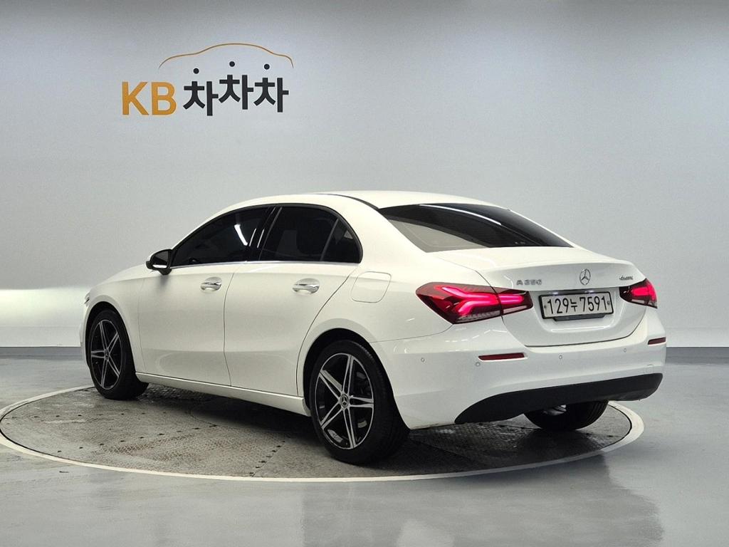 2020 BENZ A CLASS (4Gen) 
