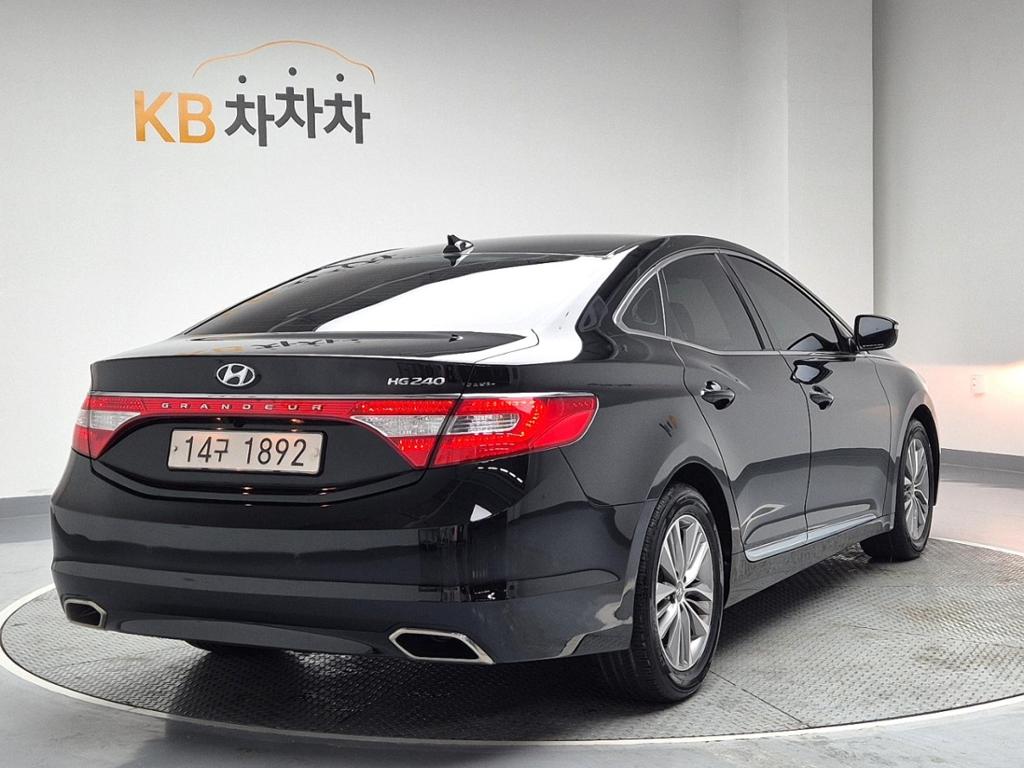 2017 HYUNDAI GRANDEUR HG 
