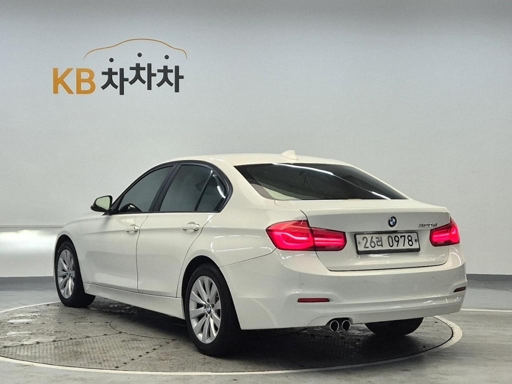 2016 BMW 3 Series (6Gen) 