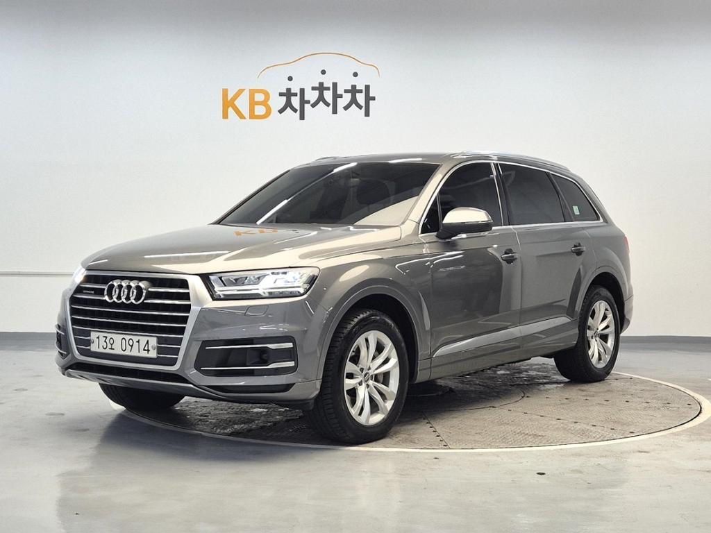 2016 AUDI Q7 (2Gen) 