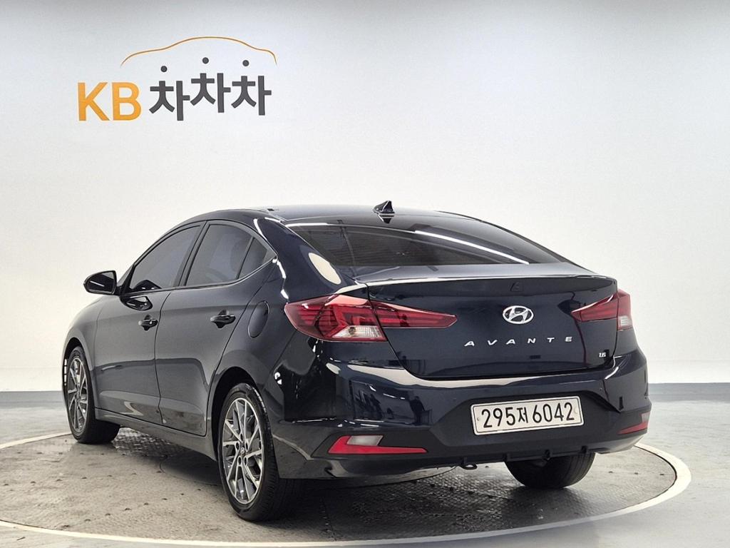 2019 HYUNDAI THE NEW AVANTE AD 
