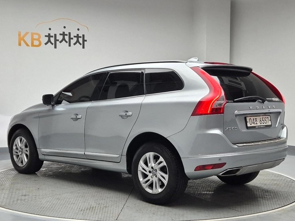 2017 VOLVO XC60 (1Gen) 