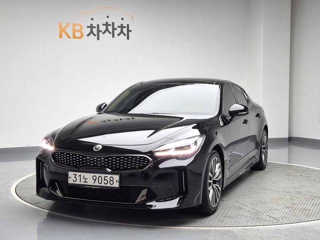 2018 KIA STINGER 