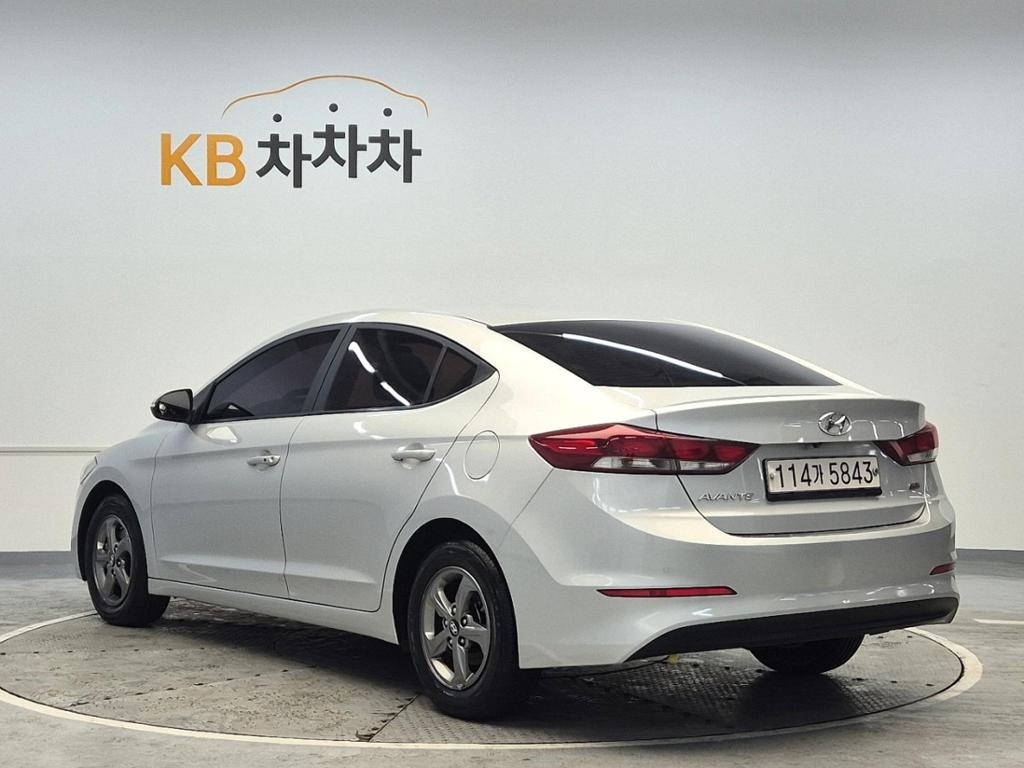 2017 HYUNDAI AVANTE AD 