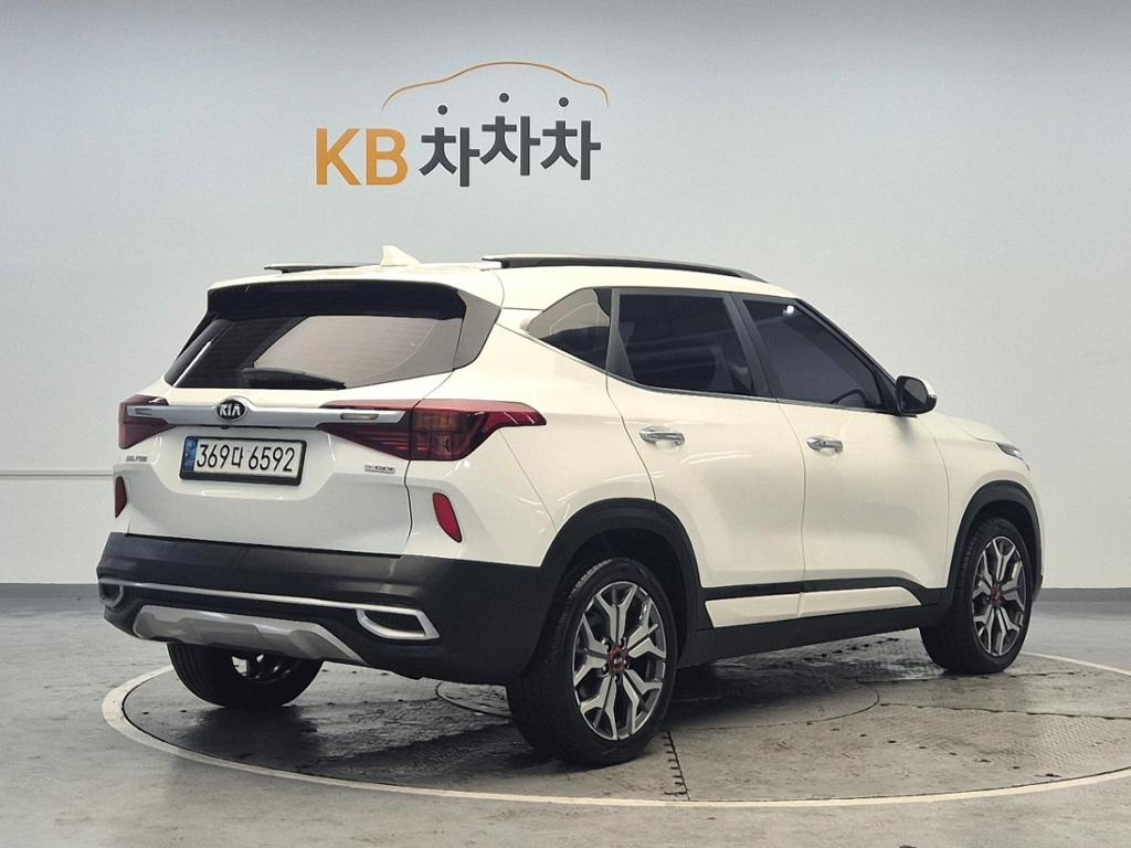 2021 KIA SELTOS 