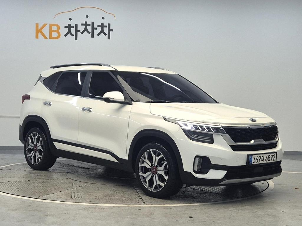 2021 KIA SELTOS 
