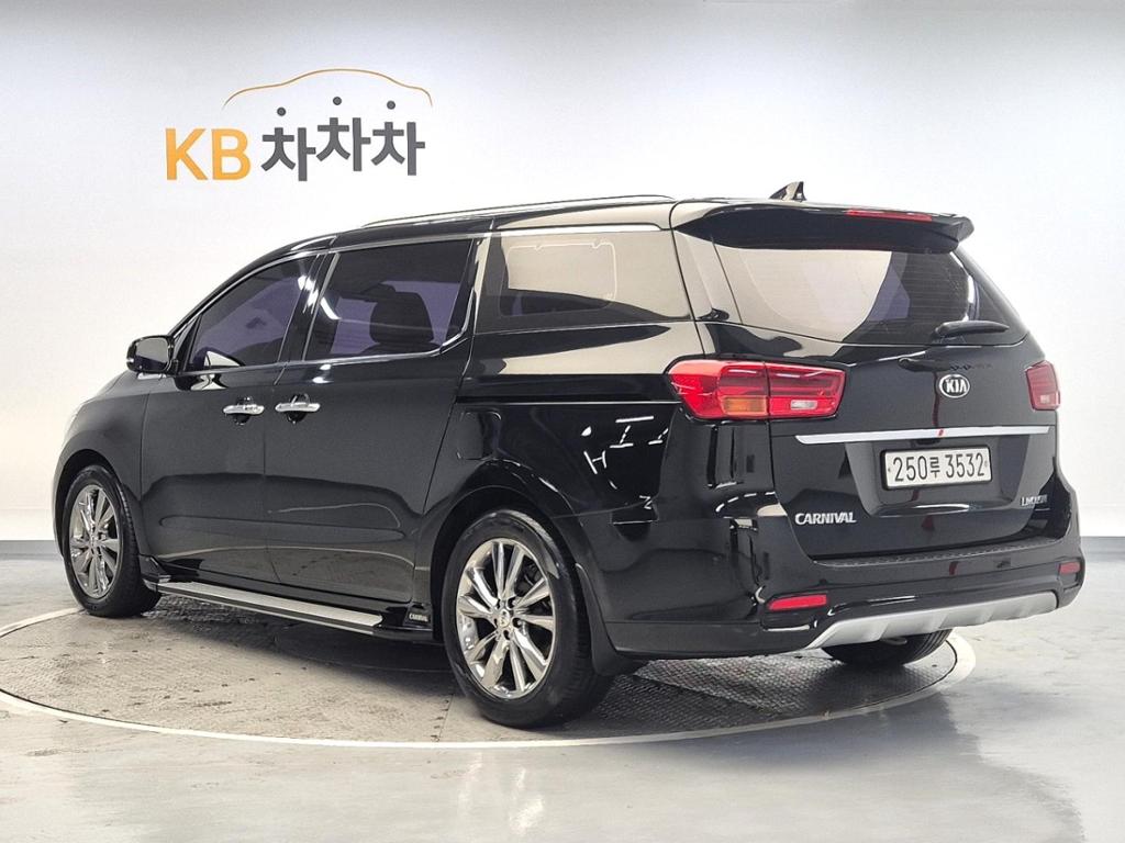 2019 KIA THE NEW CARNIVAL 