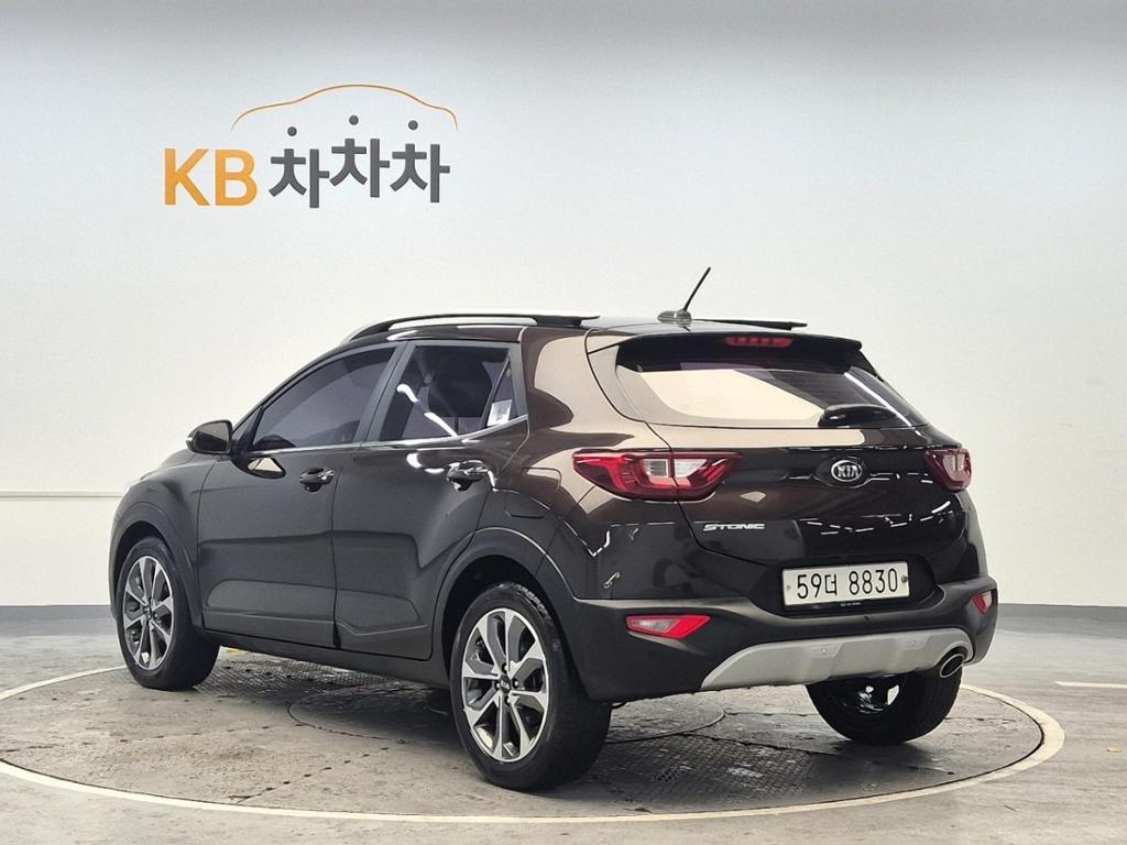 2018 KIA STONIC 