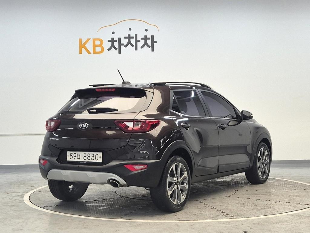 2018 KIA STONIC 