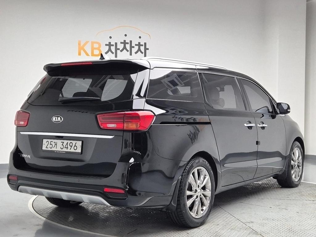 2019 KIA THE NEW CARNIVAL 