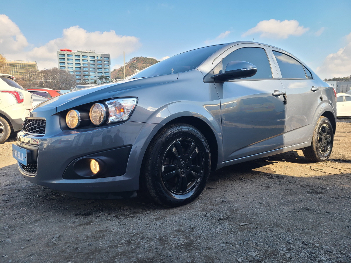 2015 CHEVROLET(GM) AVEO 1.4 A/T NAVI R/C Original KM