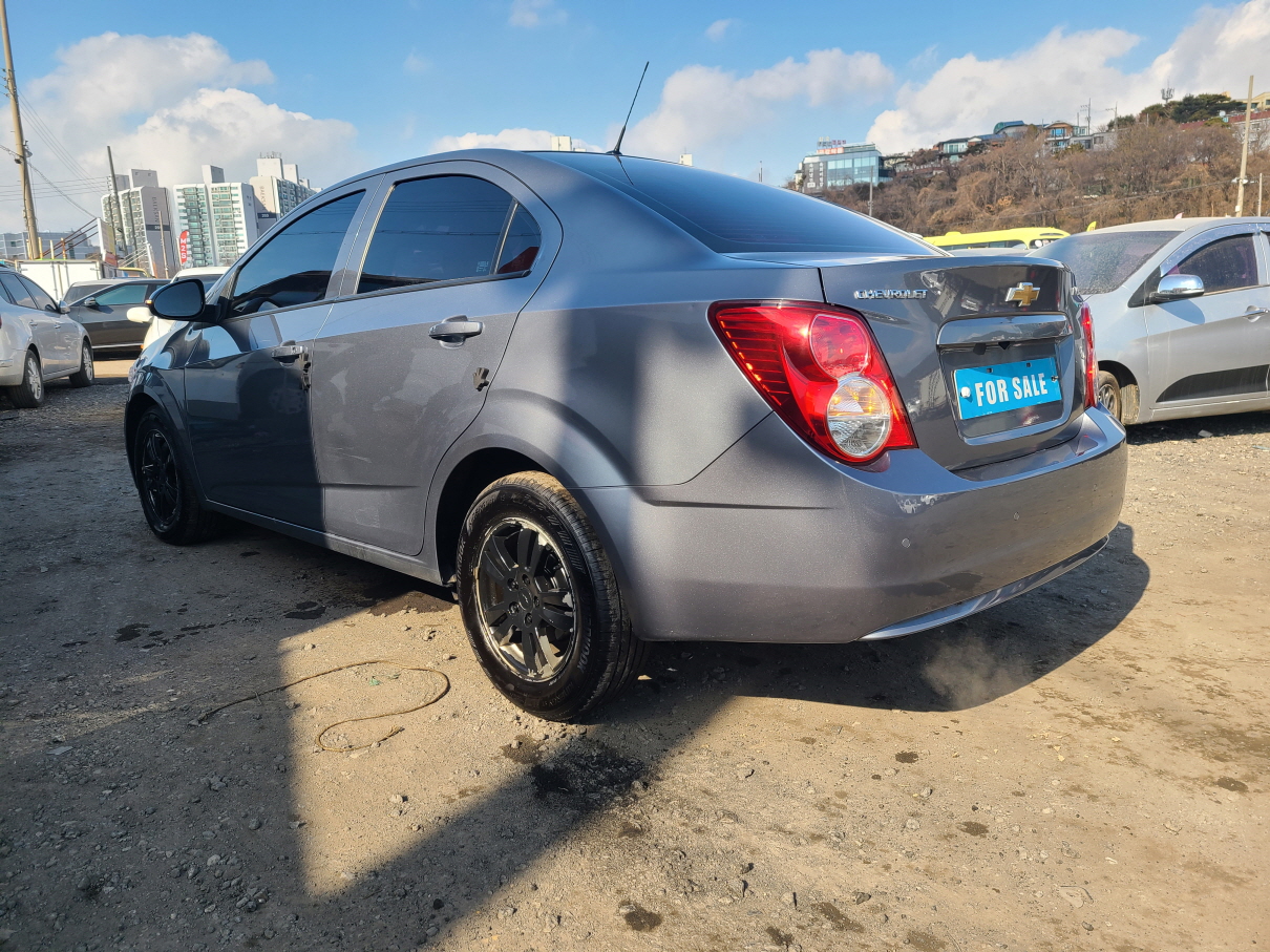 2015 CHEVROLET(GM) AVEO 1.4 A/T NAVI R/C Original KM