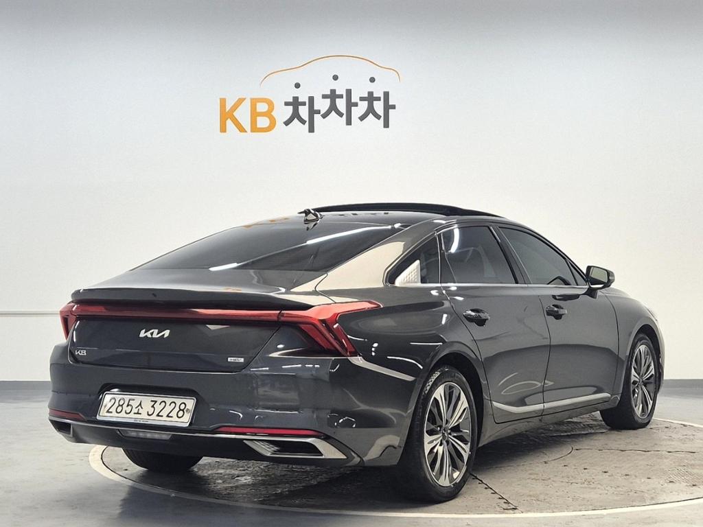 2022 KIA K8 HYBRID 